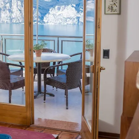 Villa Malcesine 公寓 马尔切西内
