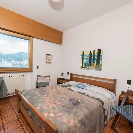 Villa Malcesine 公寓