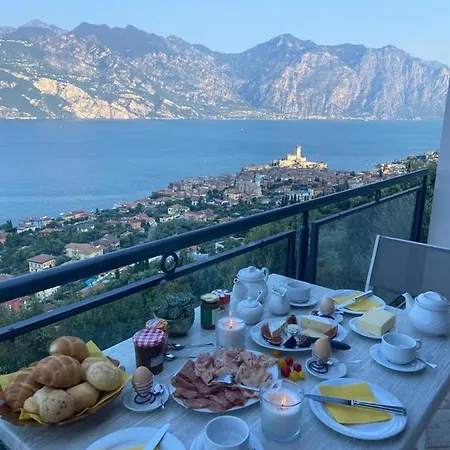Villa Malcesine Daire *