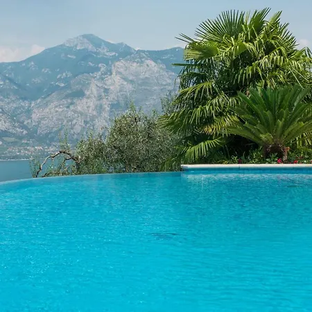 דירה Villa Malcesine מאלצ'סינה