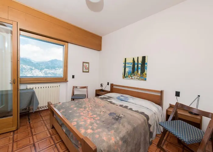 Villa Malcesine 公寓